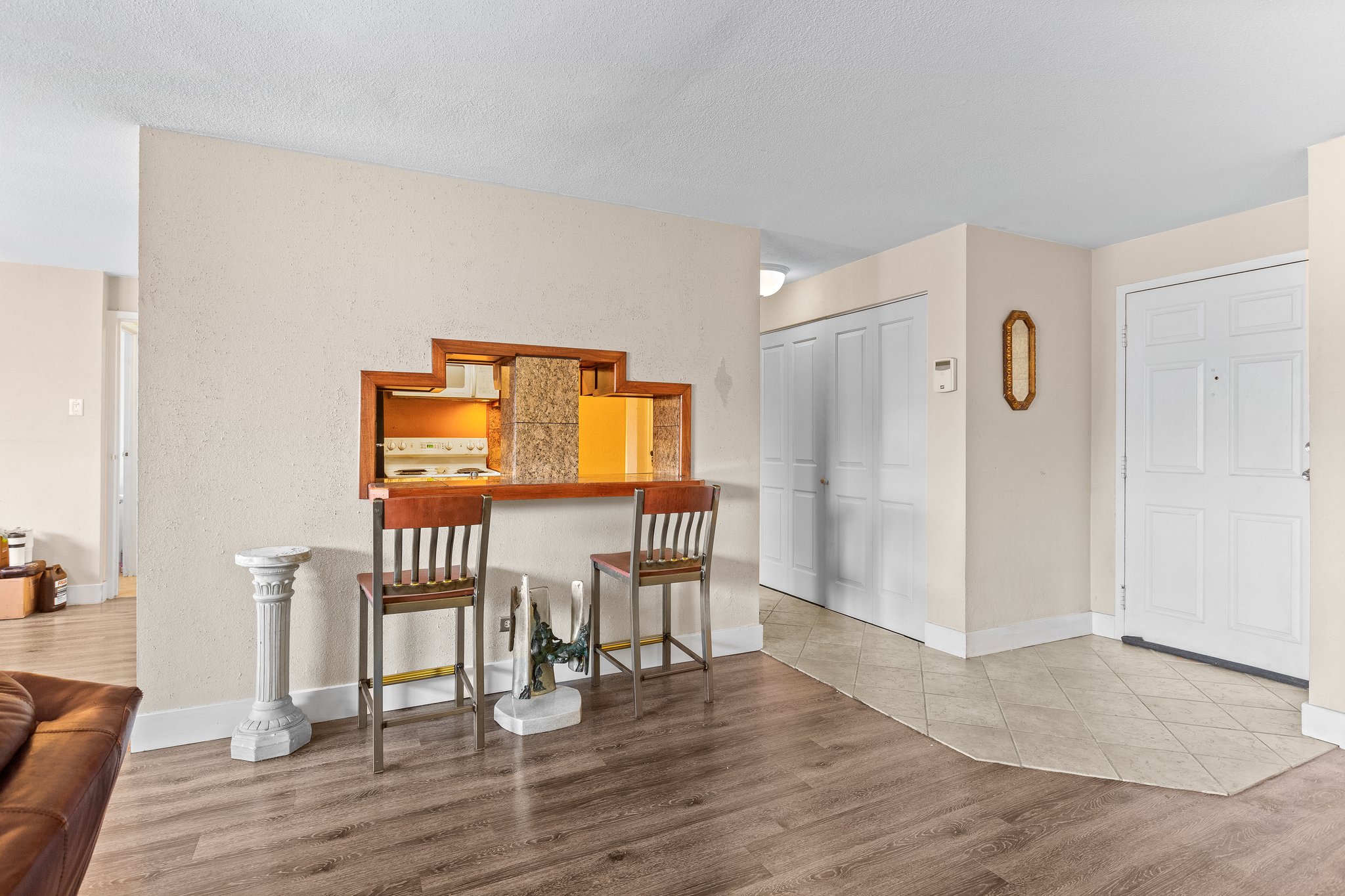 6-web-or-mls-3286-Leo-Rowen-1029-E-8th-Ave-108-Denver-CO-80218_30105