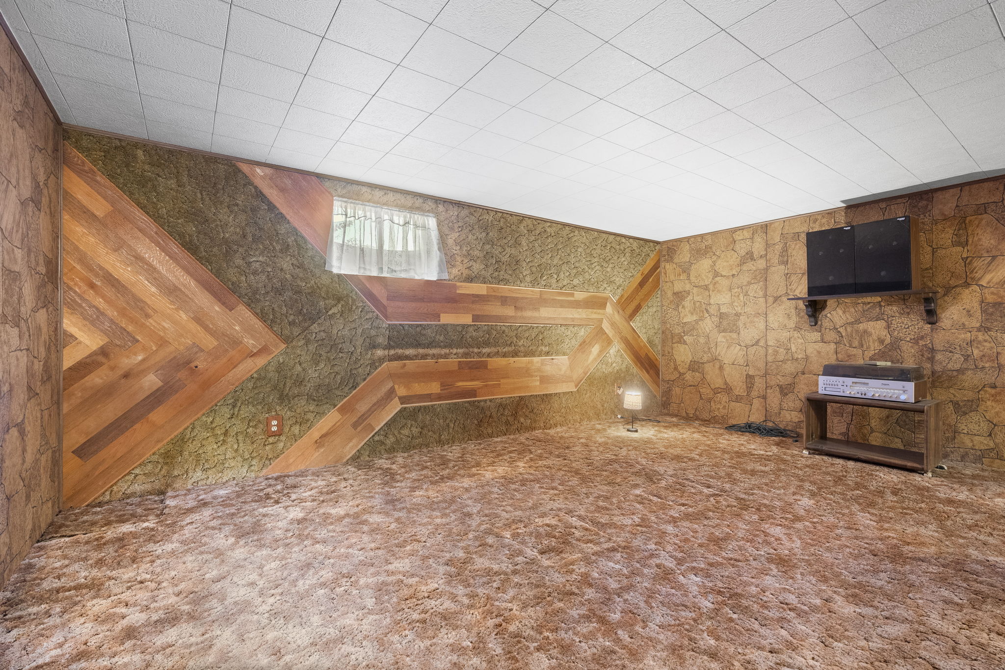 23-web-or-mls-8684-Leo-Rowen-1080-E-85th-Pl-Denver-CO-80229-121_05318