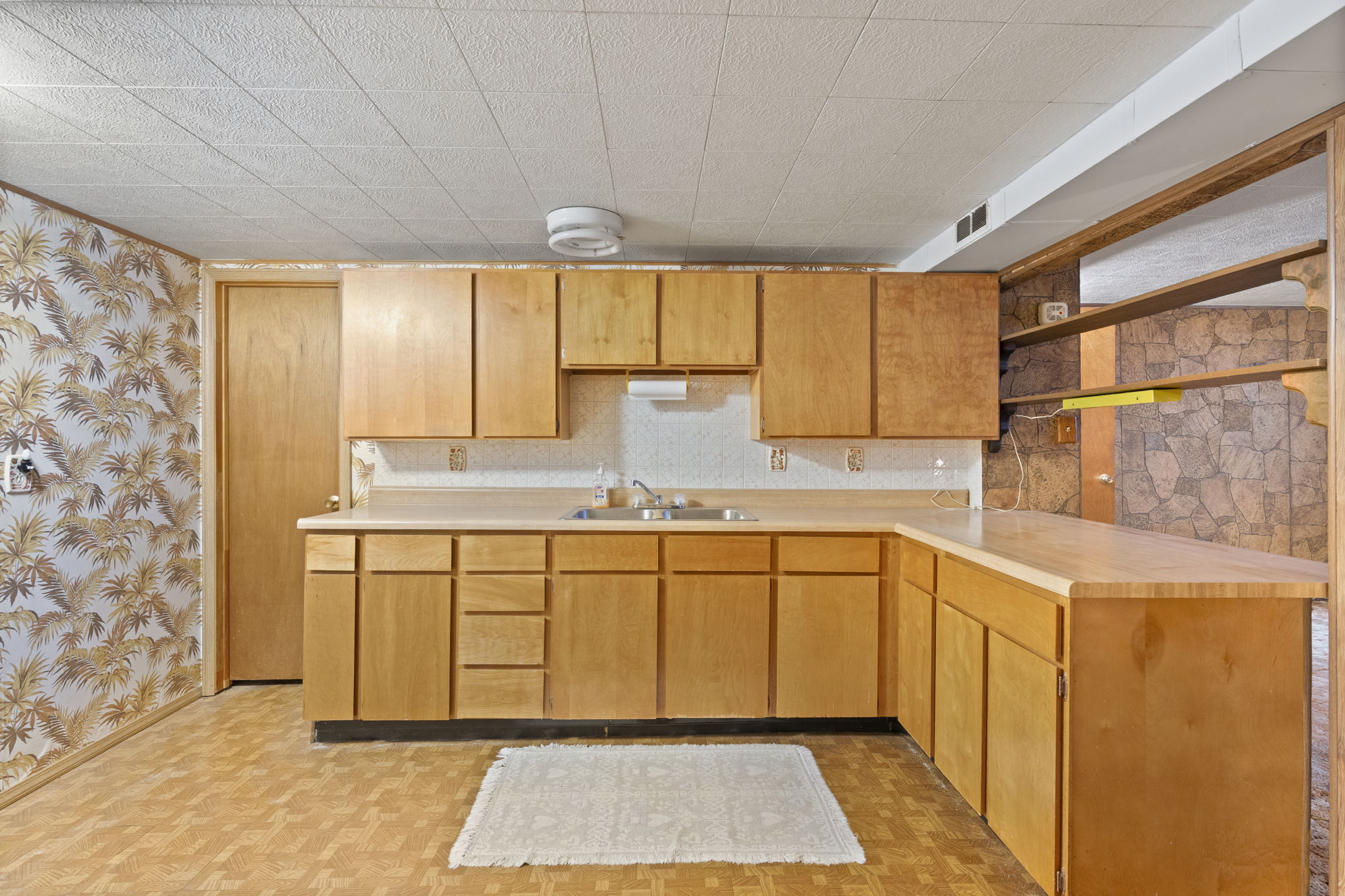 27-web-or-mls-8684-Leo-Rowen-1080-E-85th-Pl-Denver-CO-80229-125_05353