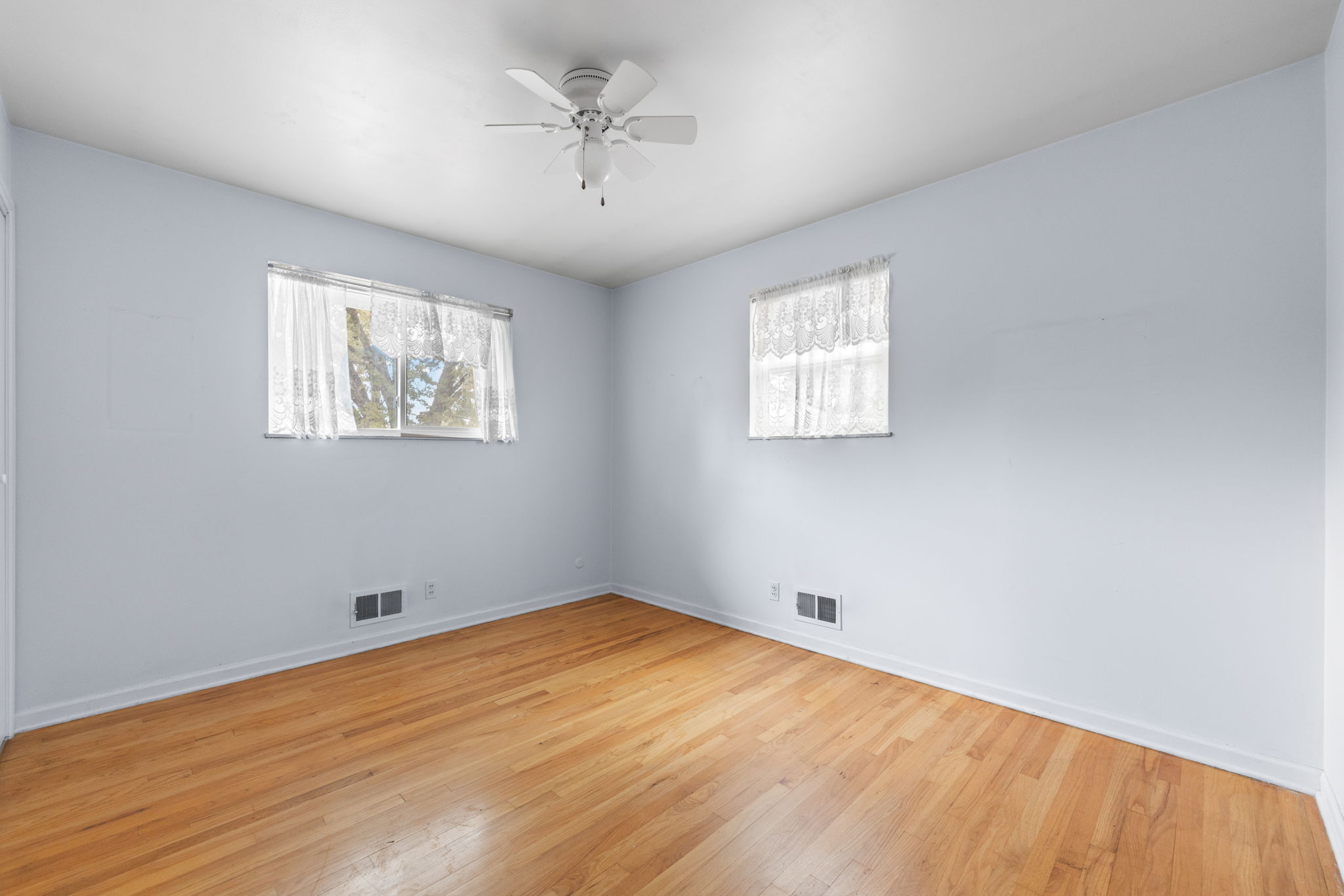 18-web-or-mls-8659-Leo-Rowen-11349-Marion-St-Northglenn-CO-80233-116_0957