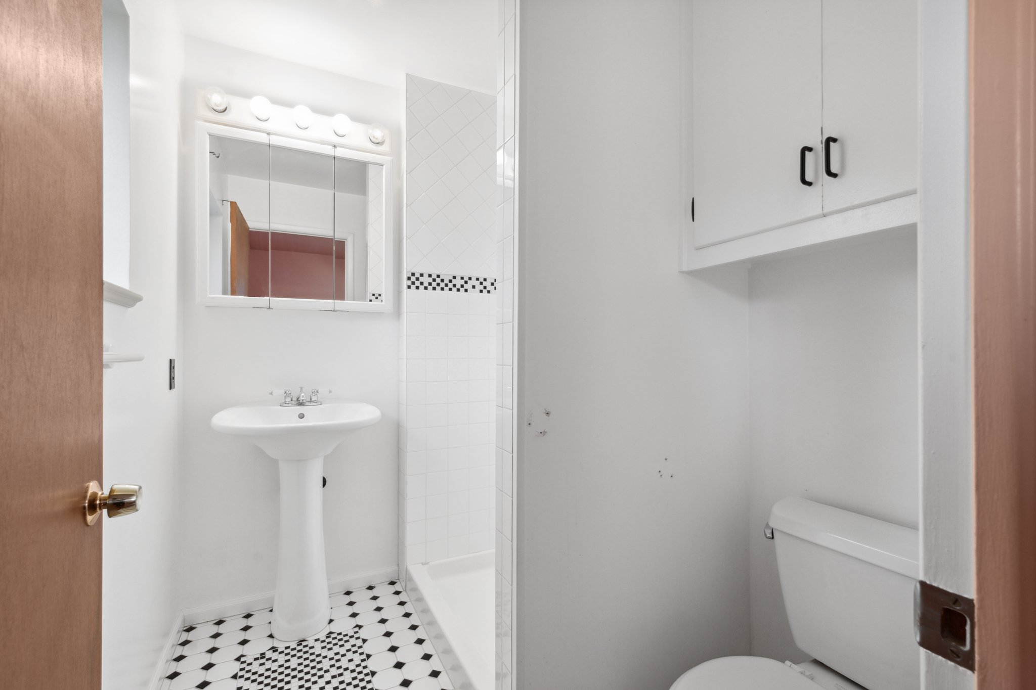 19-web-or-mls-5612-Leo-Rowen-12038-W-New-Mexico-Ave-Lakewood-CO-80228_118