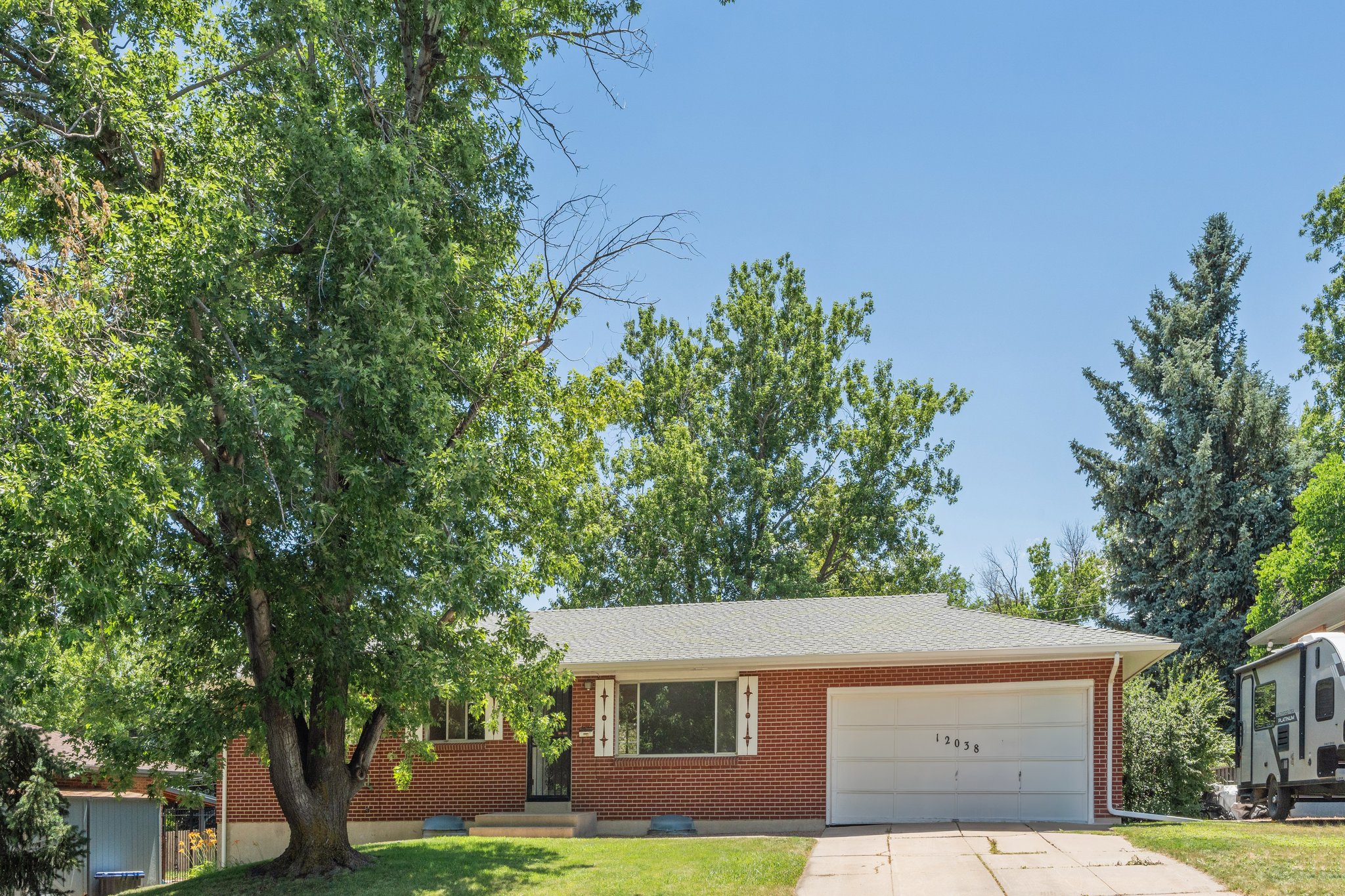 5-web-or-mls-5612-Leo-Rowen-12038-W-New-Mexico-Ave-Lakewood-CO-80228_104