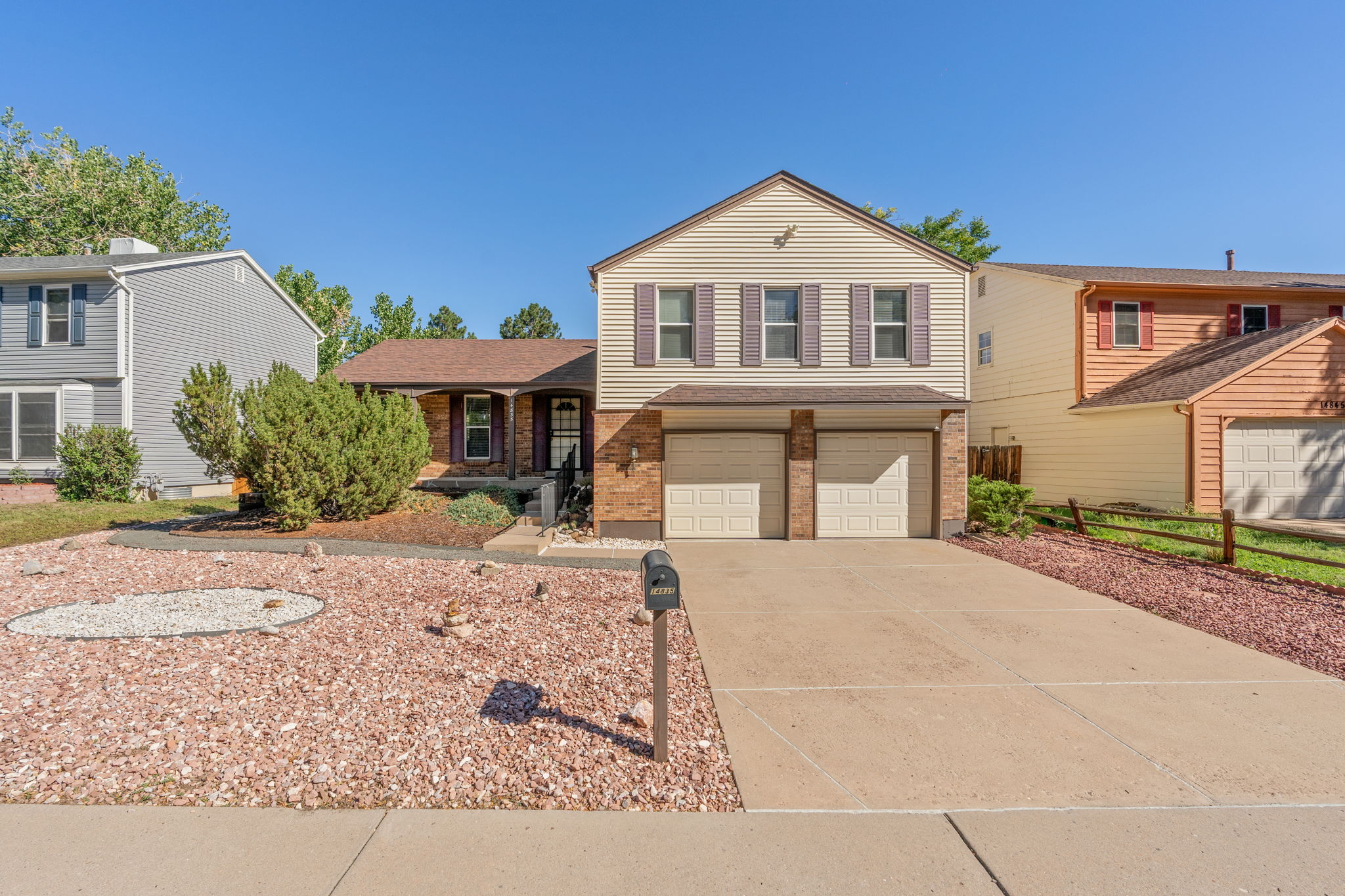 2-web-or-mls-8588-Leo-Rowen-14835-E-Caspian-Pl-Aurora-CO-80014__100