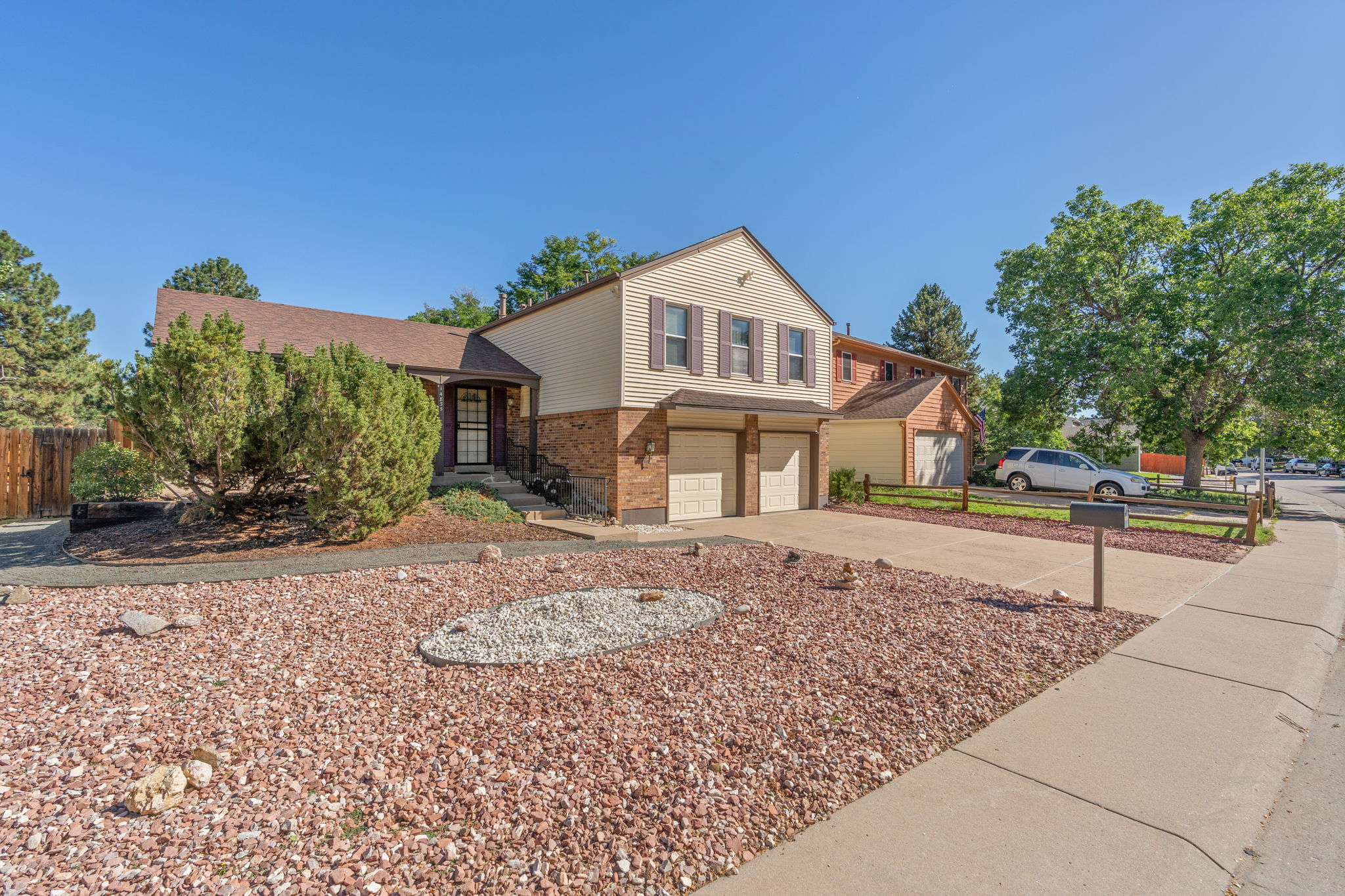 3-web-or-mls-8588-Leo-Rowen-14835-E-Caspian-Pl-Aurora-CO-80014__101
