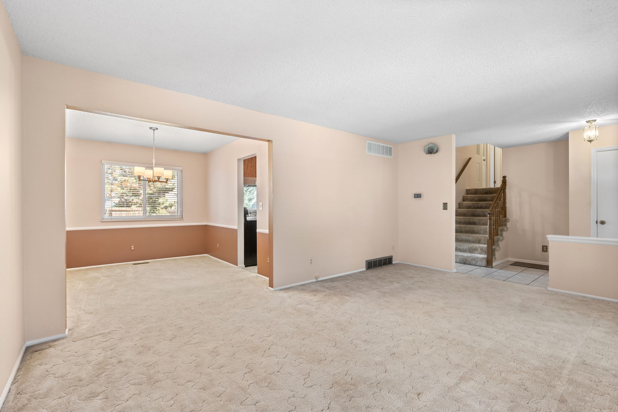 8-web-or-mls-8588-Leo-Rowen-14835-E-Caspian-Pl-Aurora-CO-80014__105