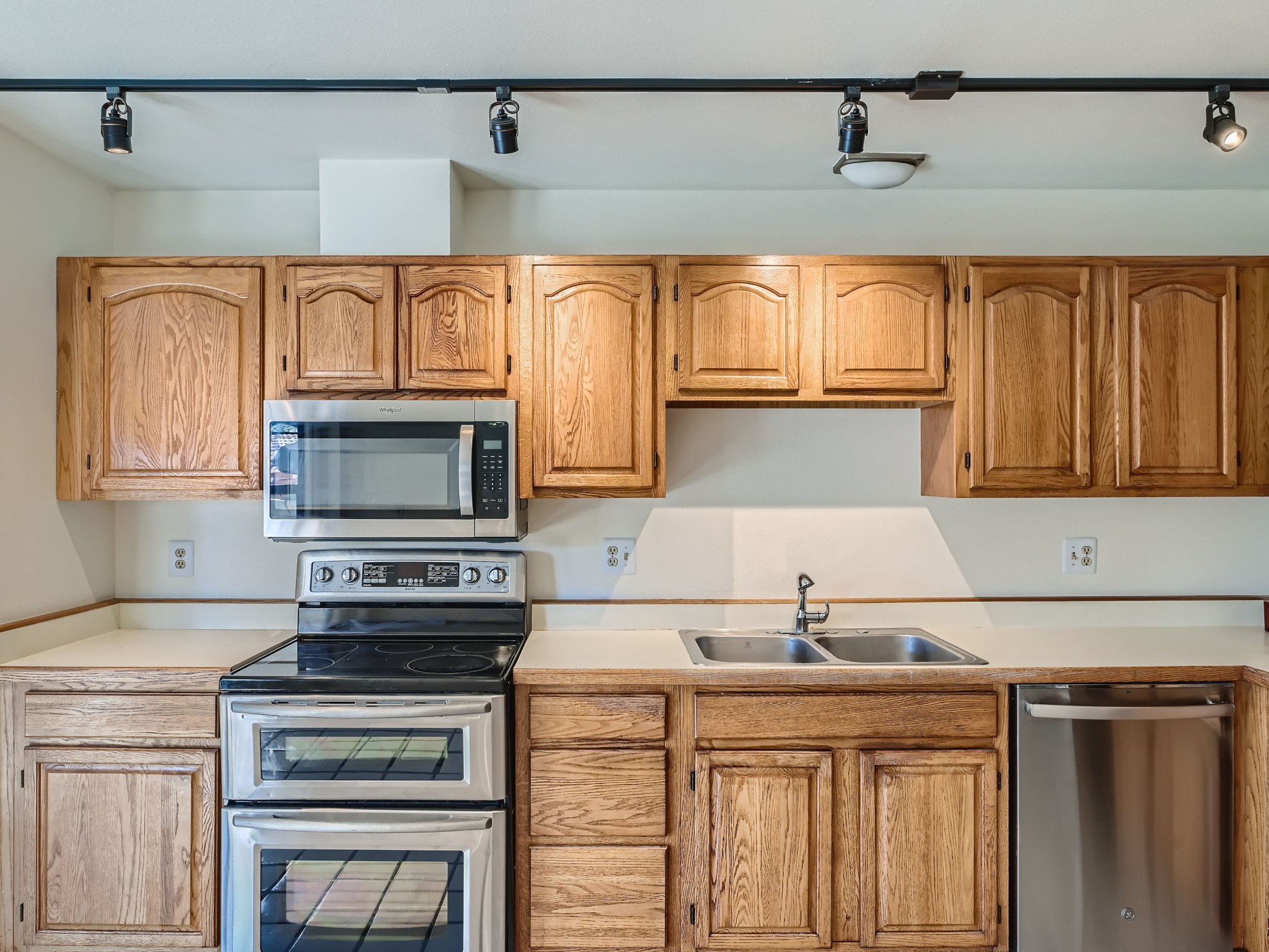 18-Kitchen-Feature