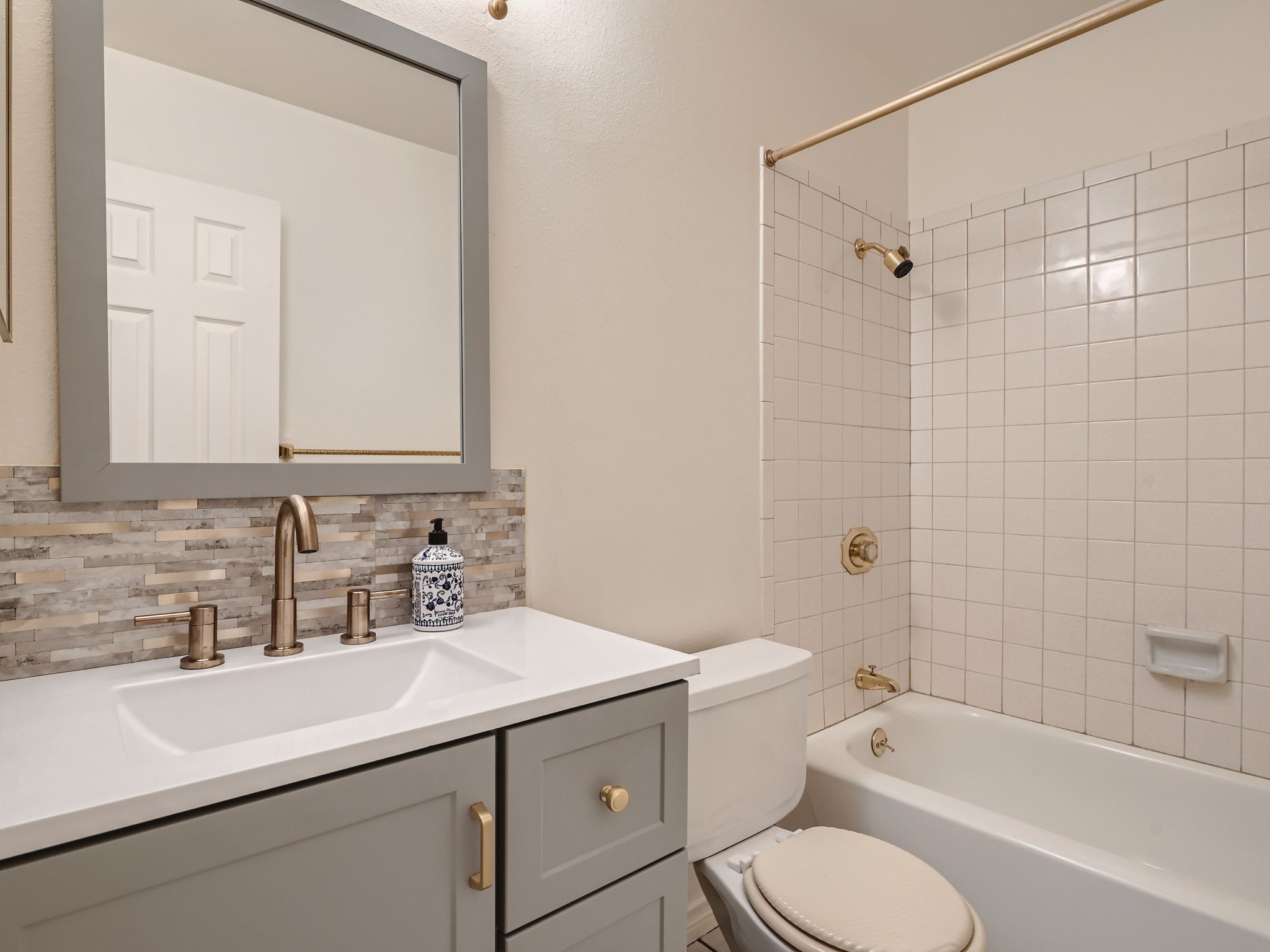 20-Bathroom