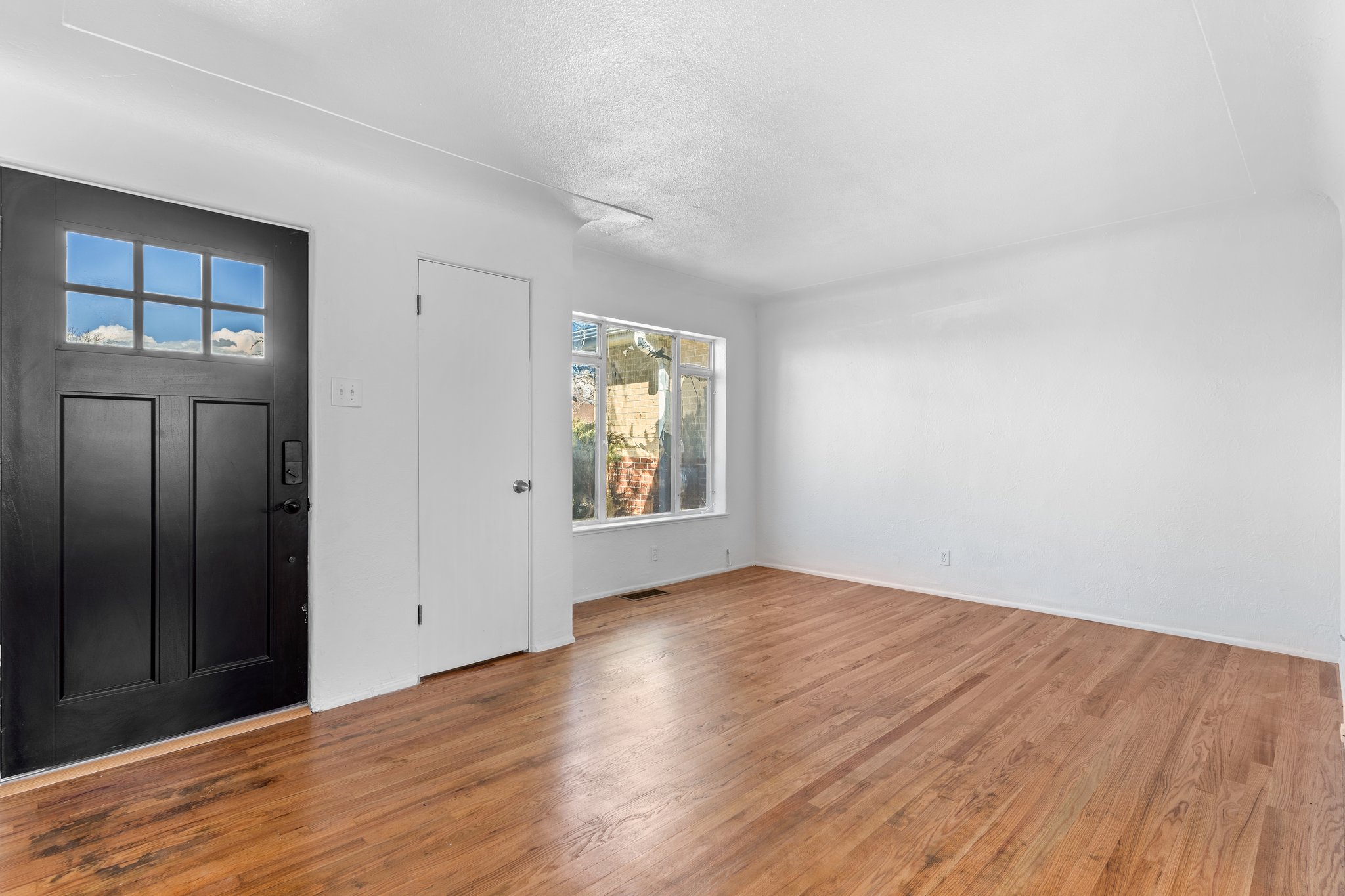 6-web-or-mls-3614-Leo-Rowen-2270-Poplar-St-Denver-CO-80207_105