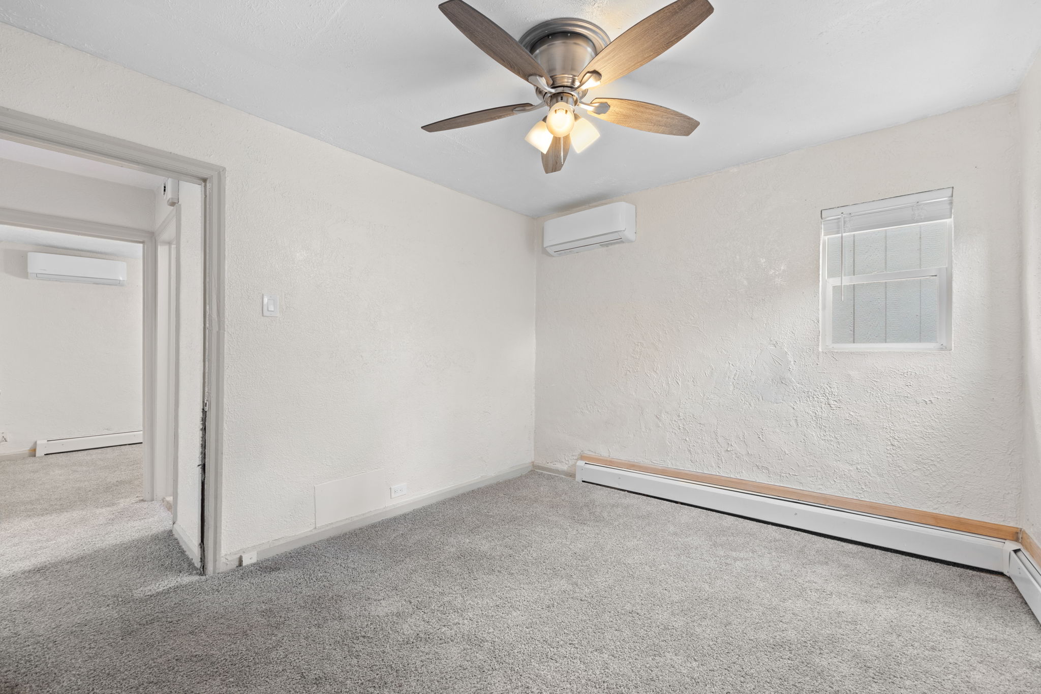 23-web-or-mls-8662-Leo-Rowen-3126-N-Race-St-Denver-CO-80205-124_0764