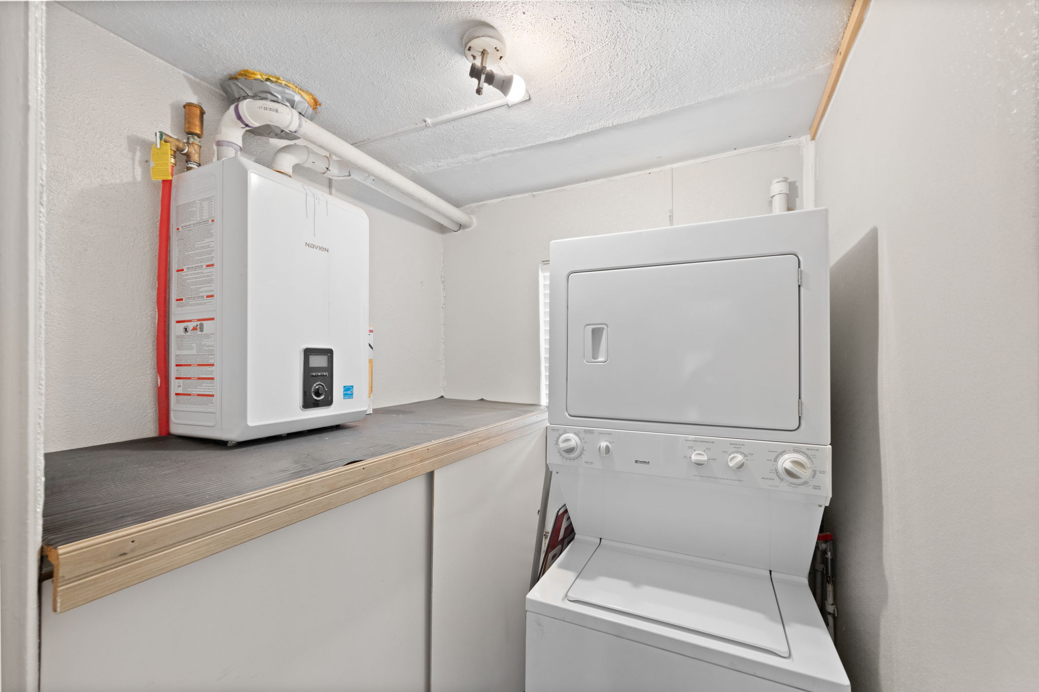 30-web-or-mls-8662-Leo-Rowen-3126-N-Race-St-Denver-CO-80205-131_0844-2