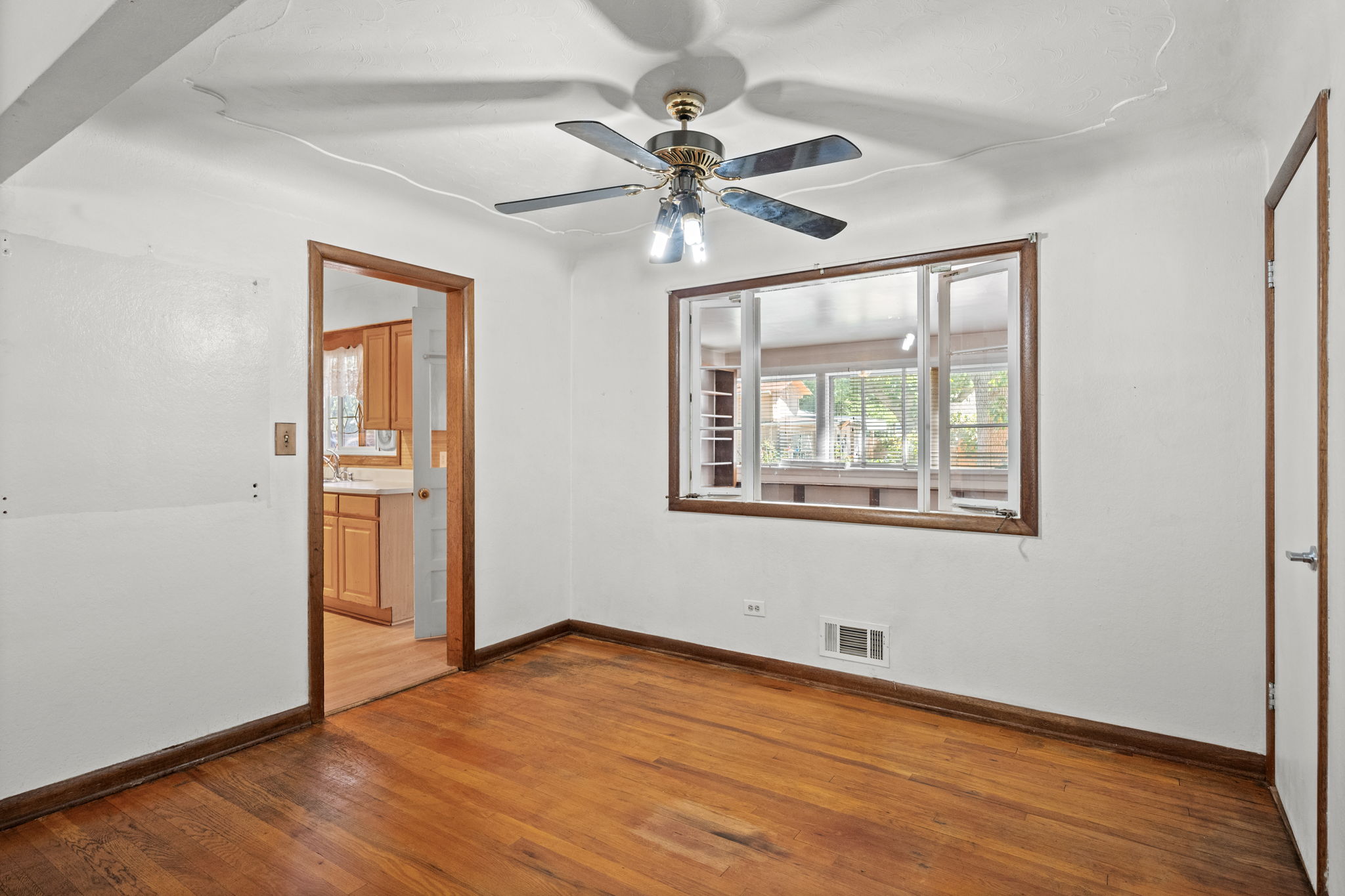 10-web-or-mls-8580-Leo-Rowen-4942-S-Galapago-St-Englewood-CO-80110__1508_112-Edit
