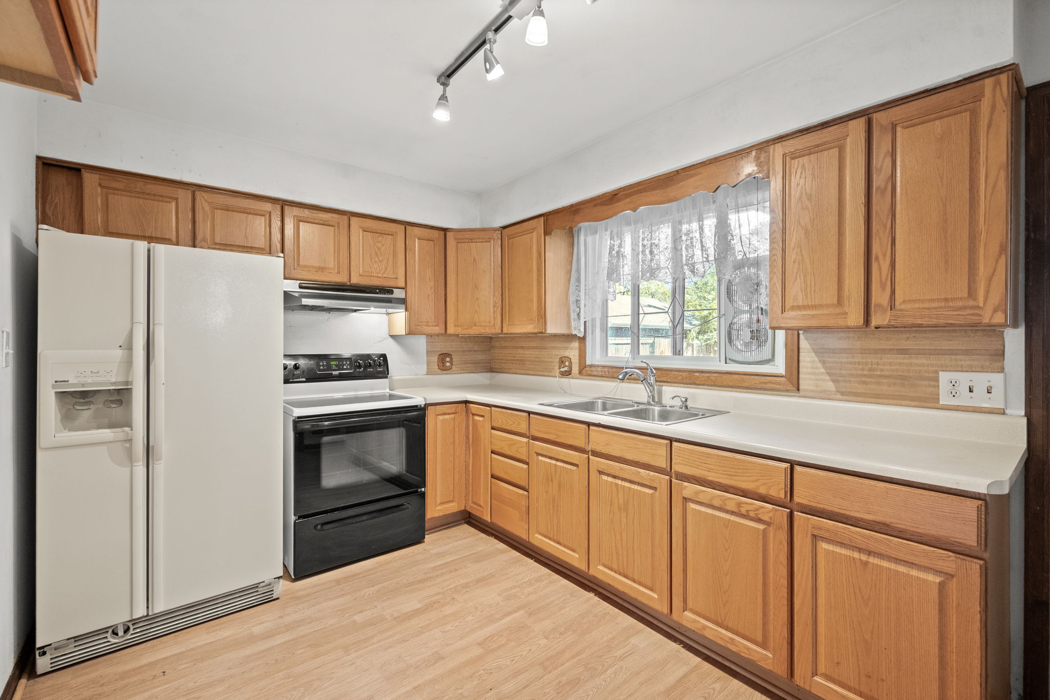 11-web-or-mls-8580-Leo-Rowen-4942-S-Galapago-St-Englewood-CO-80110__1553_107