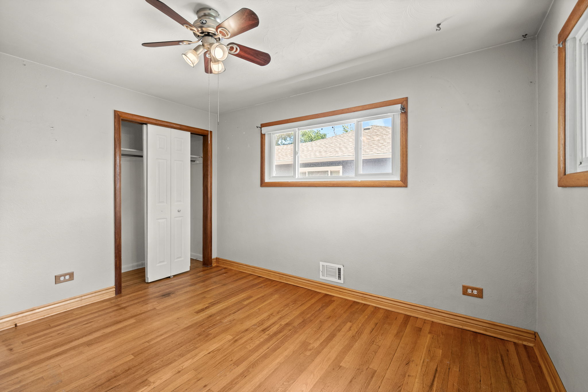 21-web-or-mls-8580-Leo-Rowen-4942-S-Galapago-St-Englewood-CO-80110__1538_119