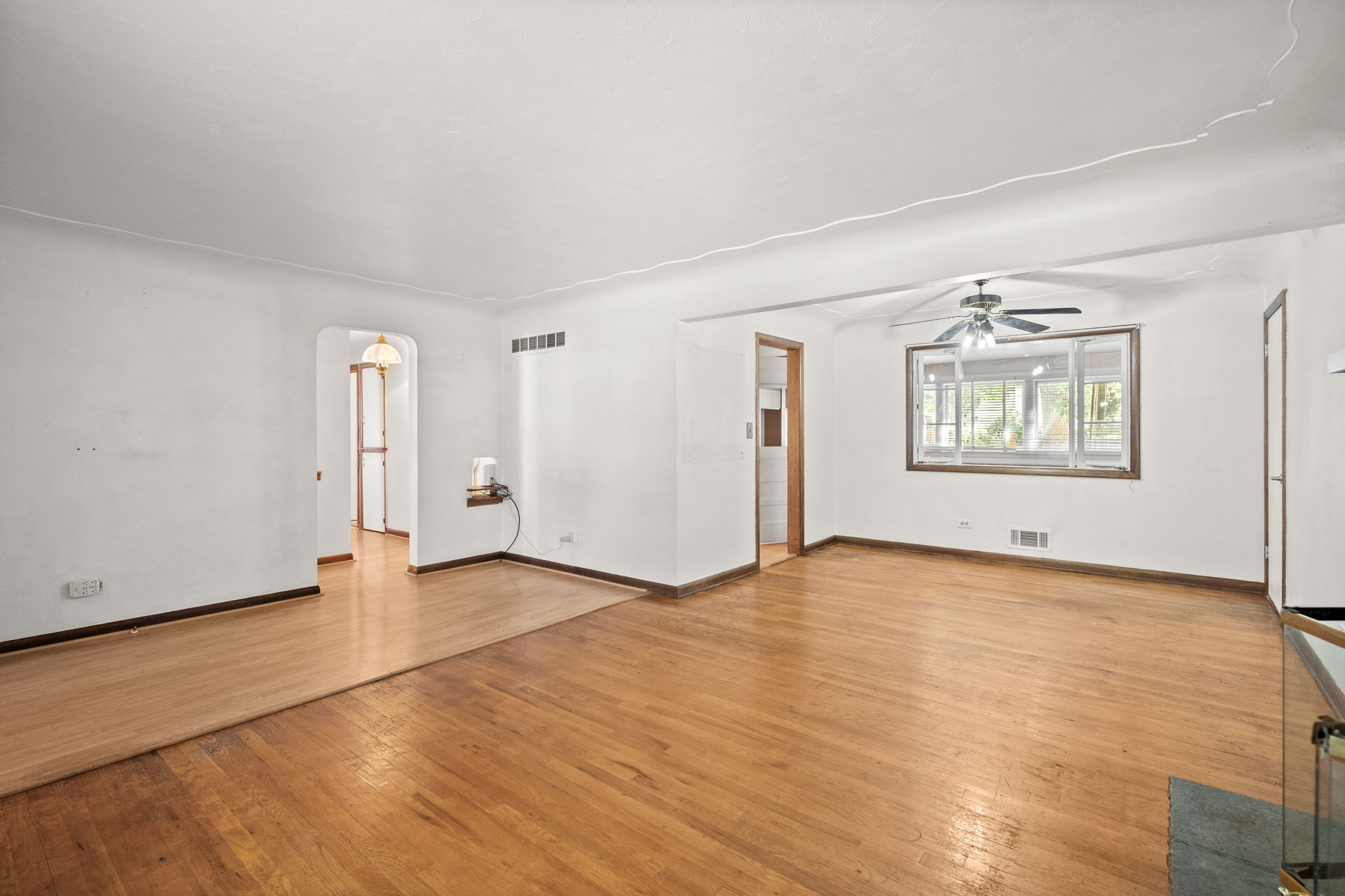 8-web-or-mls-8580-Leo-Rowen-4942-S-Galapago-St-Englewood-CO-80110__1493_105-Edit