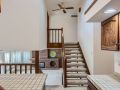 5577-E-Links-Circle-Web-Quality-031-40-Stairway