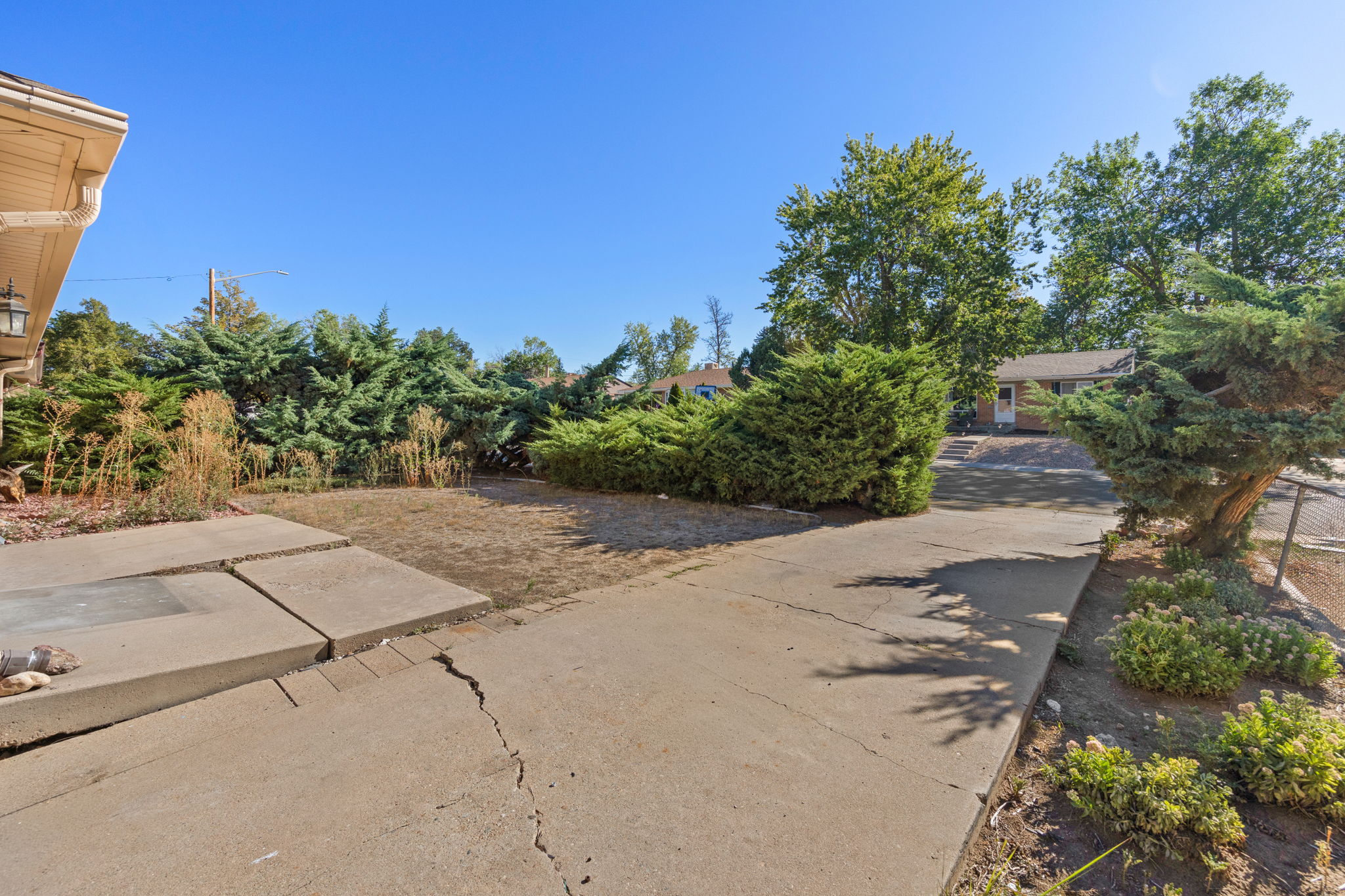 30-web-or-mls-8597-Leo-Rowen-8581-Crescent-Dr-Westminster-CO-80031__0011_100_100