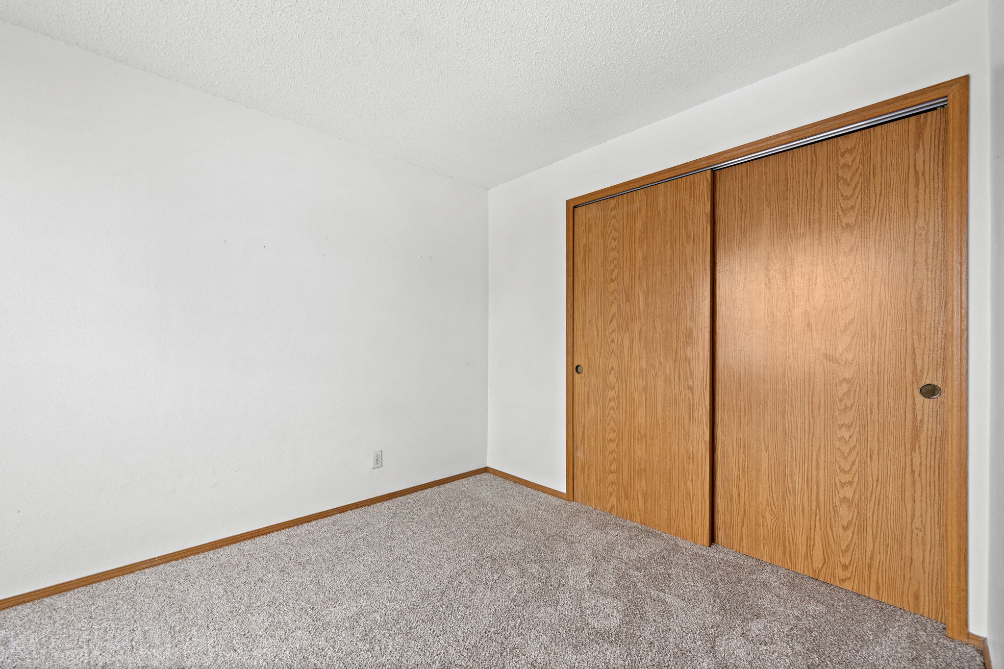 21-web-or-mls-8693-Leo-Rowen-8701-Huron-St-4-208-Thornton-CO-80260-122_2695