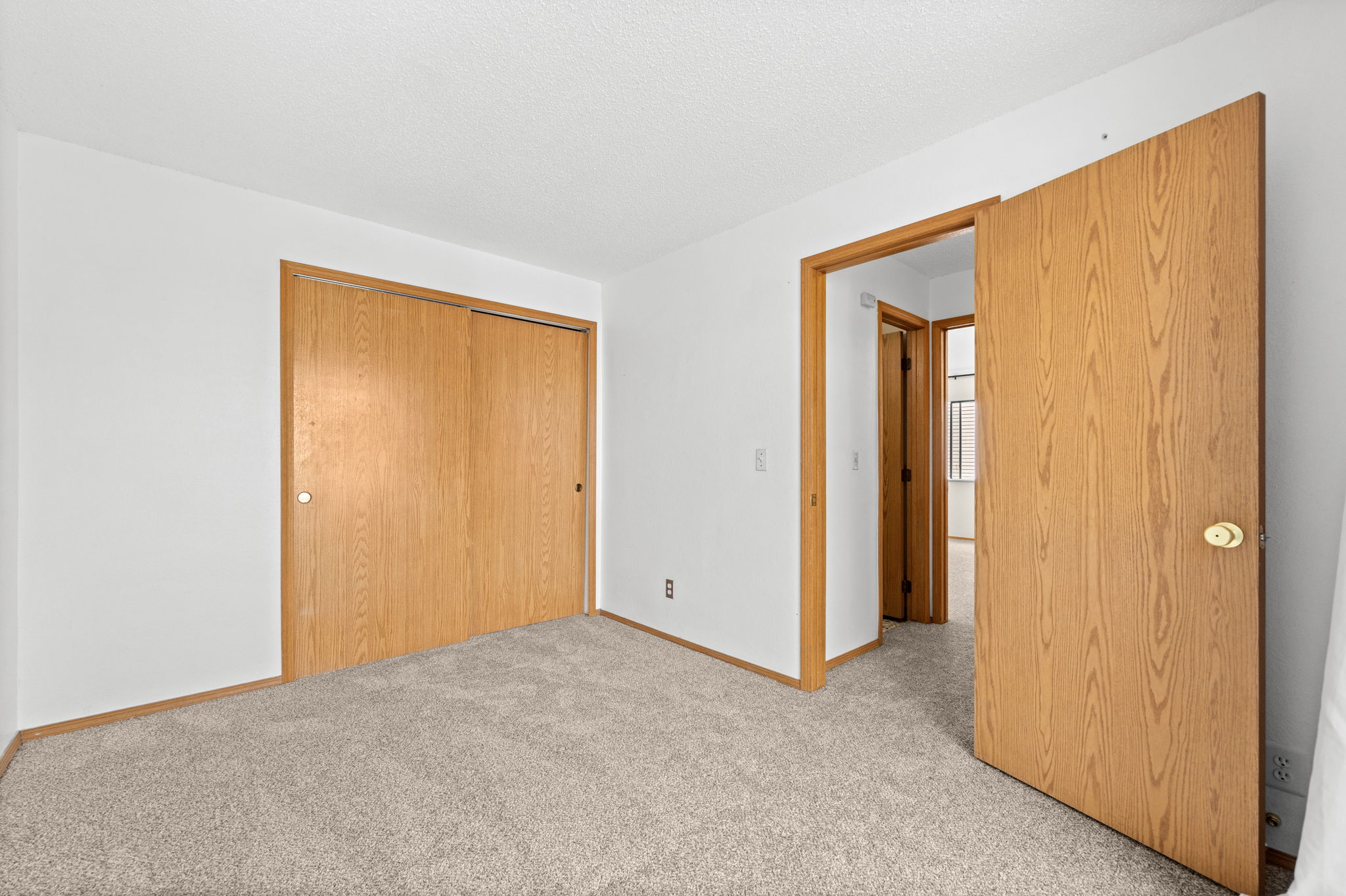 23-web-or-mls-8693-Leo-Rowen-8701-Huron-St-4-208-Thornton-CO-80260-124_2705