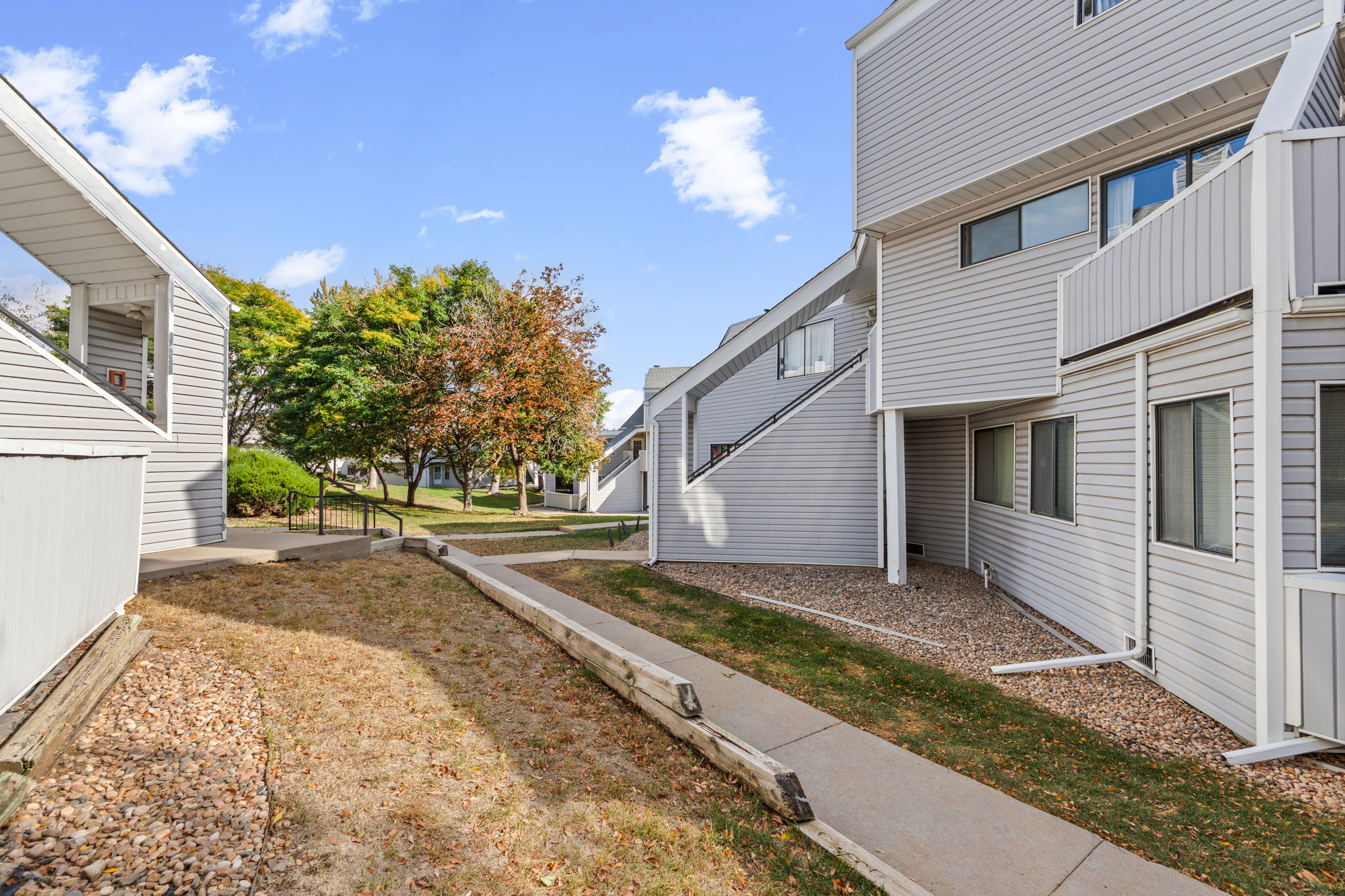 28-web-or-mls-8693-Leo-Rowen-8701-Huron-St-4-208-Thornton-CO-80260-101_2740