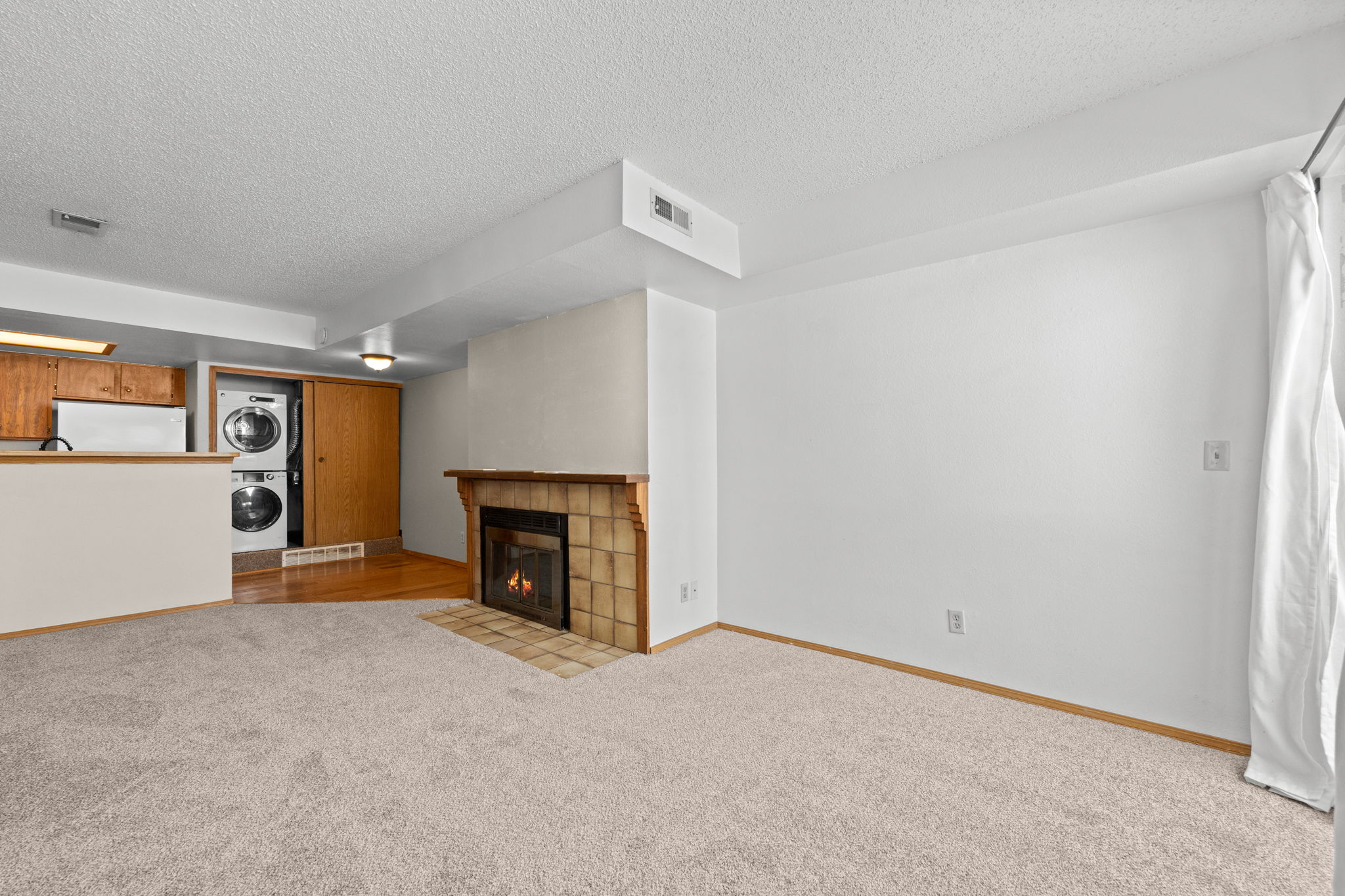 3-web-or-mls-8693-Leo-Rowen-8701-Huron-St-4-208-Thornton-CO-80260-103_2605