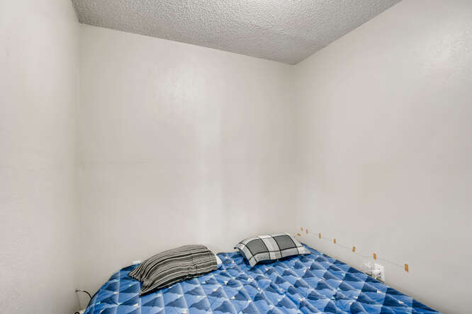 2163 amp 2165 S Gilpin Denver-small-017-015-Primary Bedroom-666x444-72dpi