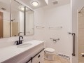 21-2nd-Floor-Full-Bathroom