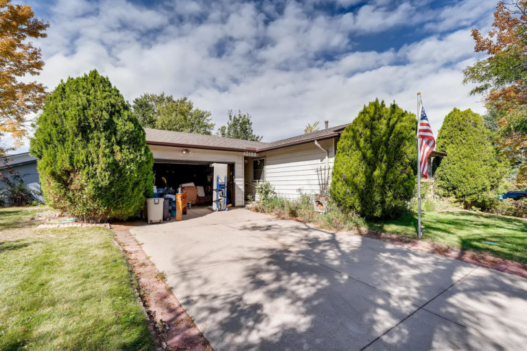 Rare Ranch in Aurora! 12199 E Oregon Drive LEO Rowen